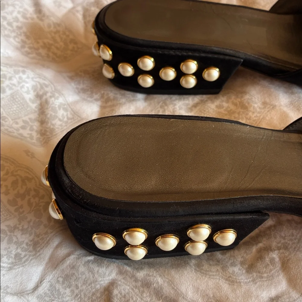 Stuart Weitzman Pearl Black Suede Mules Womens Slides Sandals Size 10 - Picture 4 of 6